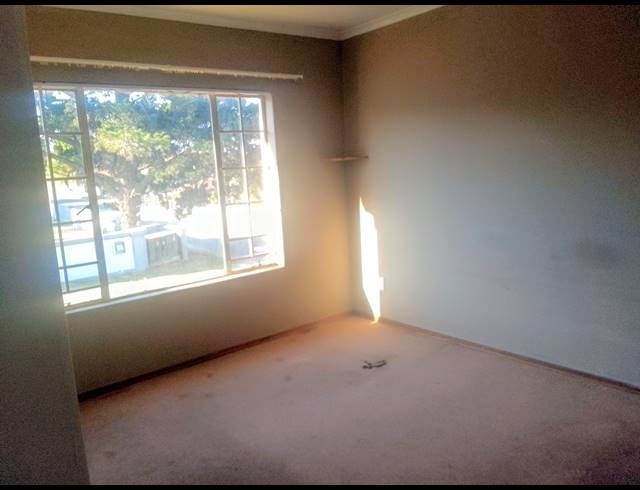 2 BEDROOM TOWNHOUSE FOR SALE IN GROBLERPARK